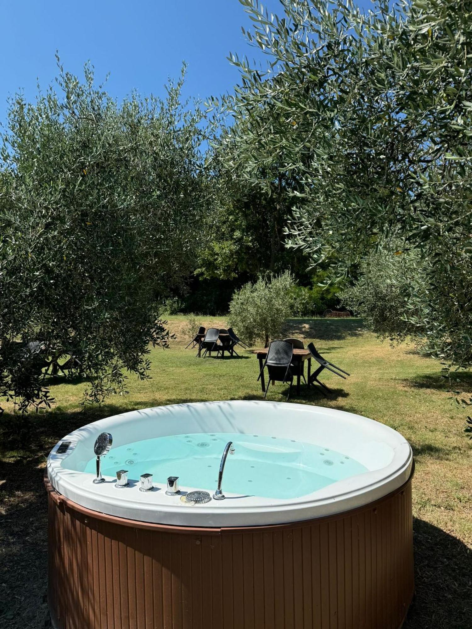 Agriturismo Diffuso Monte Oliveto Maggiore Chiusure Exteriör bild